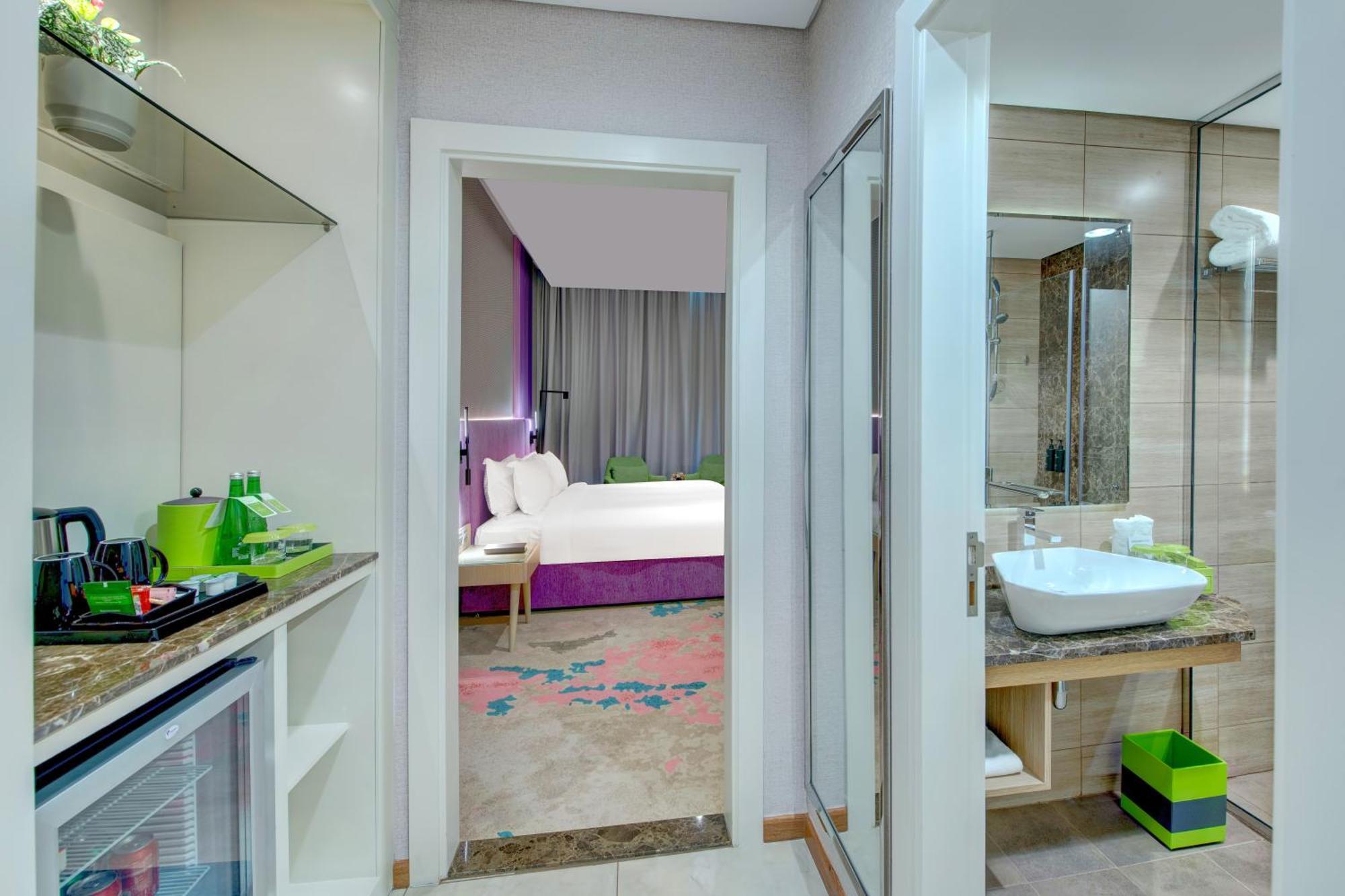 La Quinta By Wyndham Abu Dhabi Al Wahda Hotel Kültér fotó