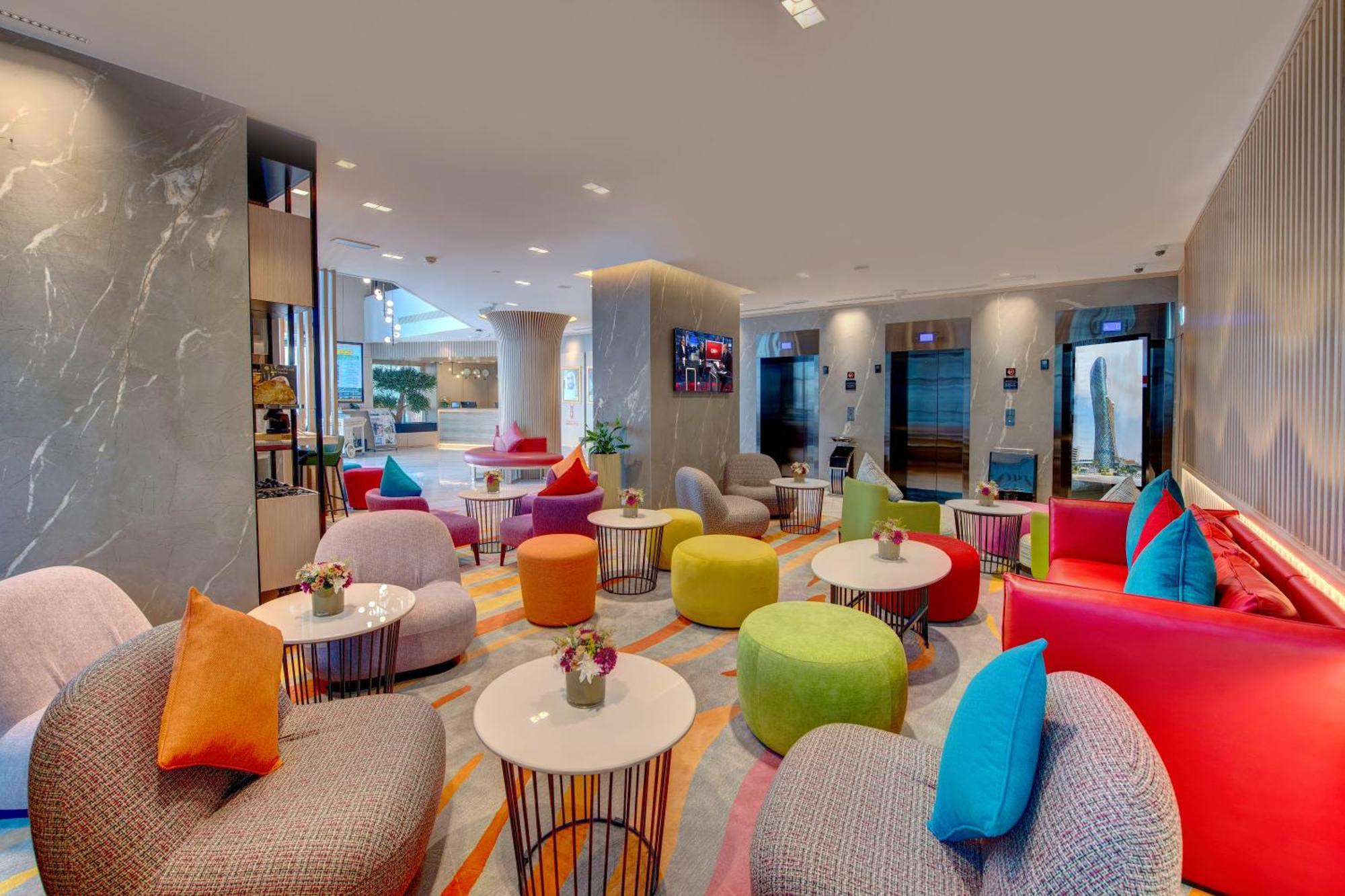 La Quinta By Wyndham Abu Dhabi Al Wahda Hotel Kültér fotó